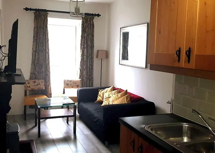 Ardara Town Centre 2 Bed Apt